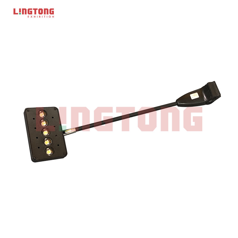 串聯(lián)快接式LED聚光燈