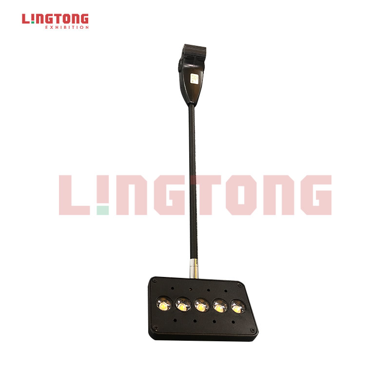 串聯(lián)快接式LED聚光燈
