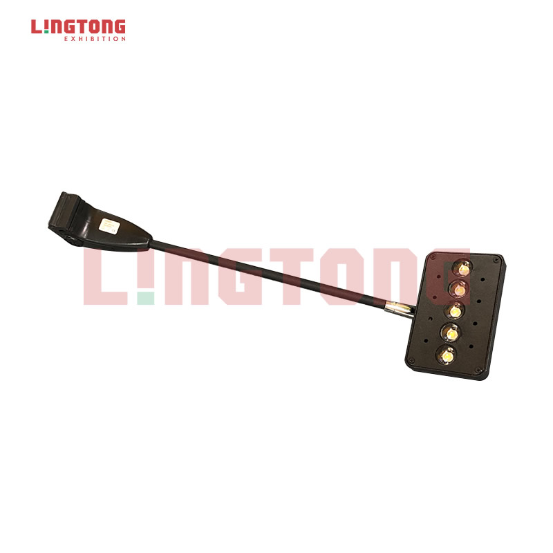 串聯(lián)快接式LED聚光燈